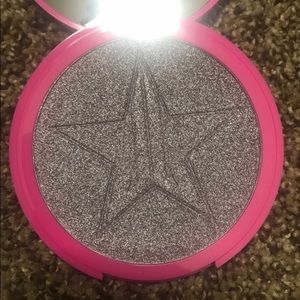 Jeffree Star Cosmetics Skin Frost Lavender Snow